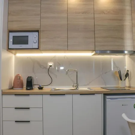 Apartment New Deluxe 4 Downtown Thessaloniki- Fully Equiped *